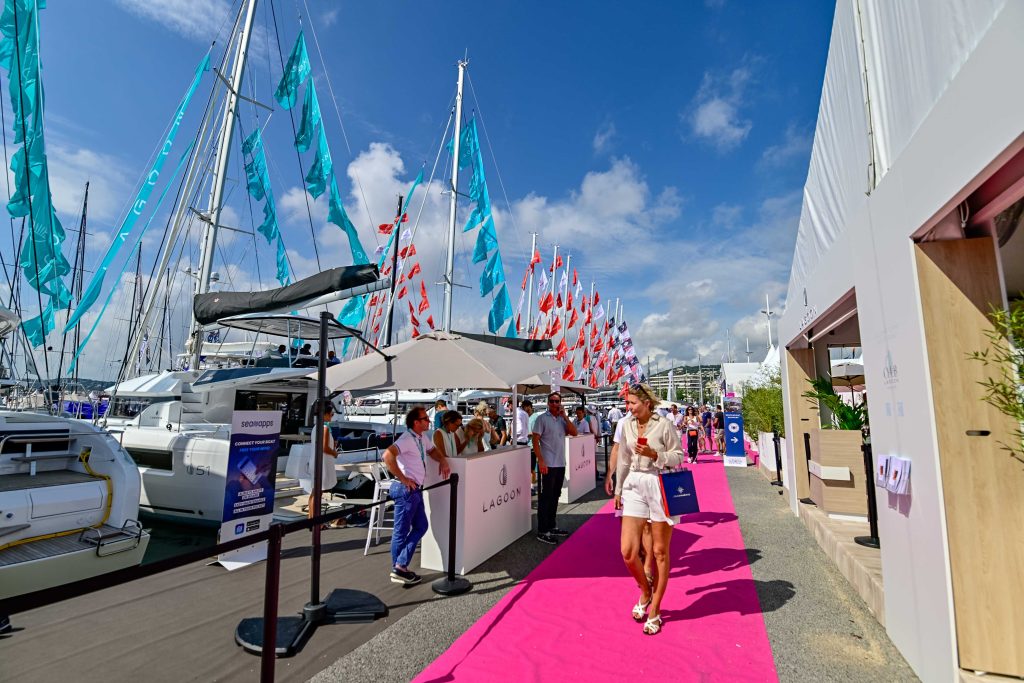 Stand Lagoon al Cannes Yachting Festival